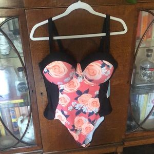 Blossom floral plus one piece